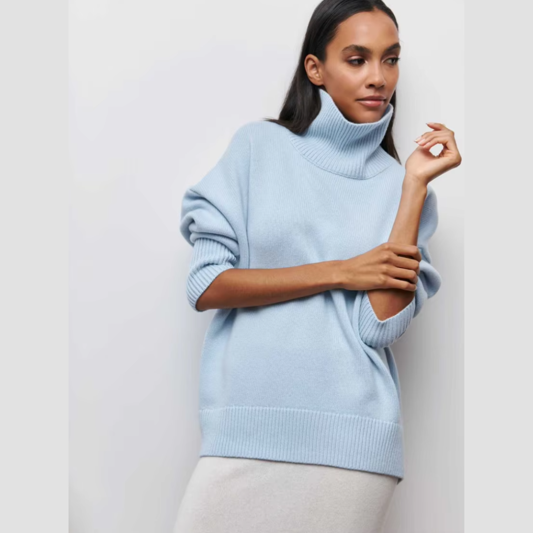 Short-sleeve turtleneck sweater – stylish freshness with a modern touch