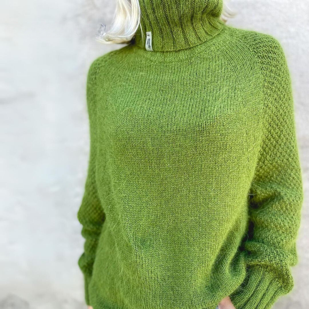Albena - Elegant Turtleneck Sweater