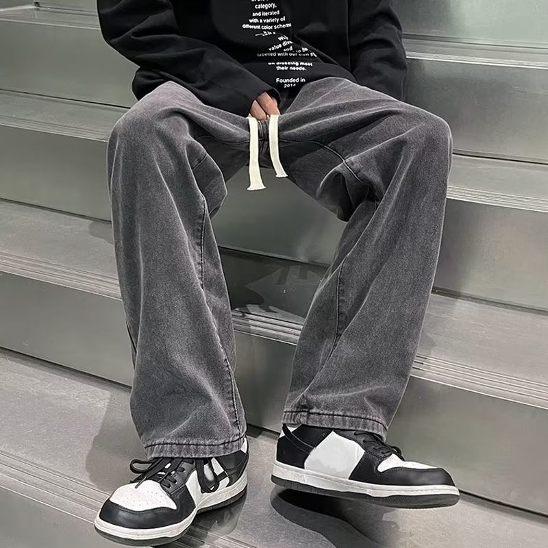 Men’s Fashionable Relaxed Straight Fit Jeans(50% OFF)