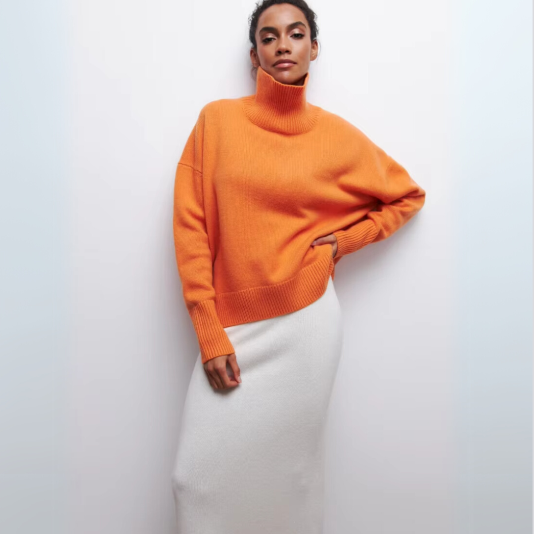 Short-sleeve turtleneck sweater – stylish freshness with a modern touch