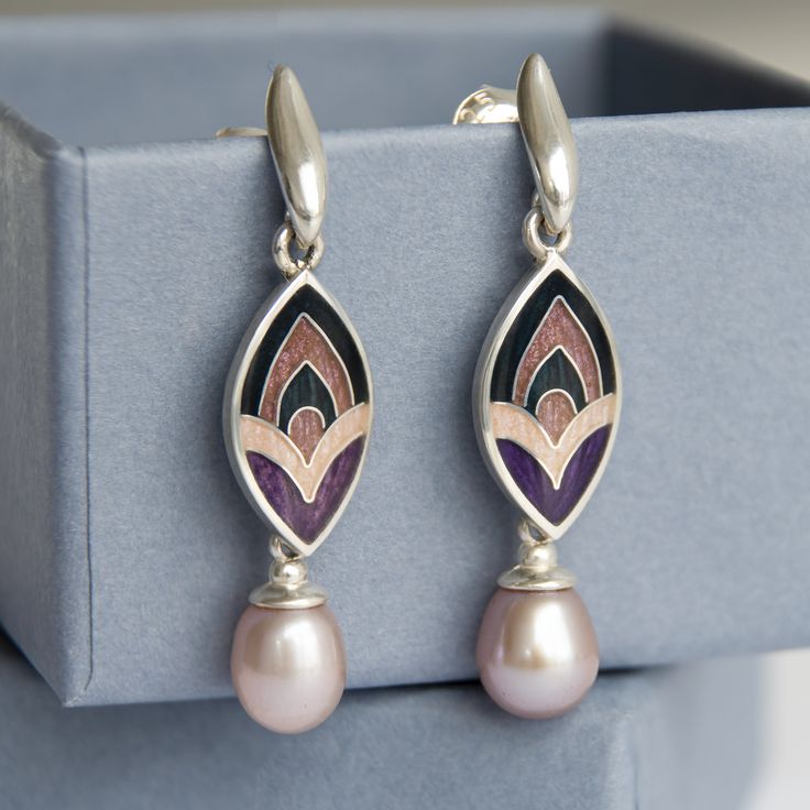 Captivating Vintage Pearl and Enamel Studs