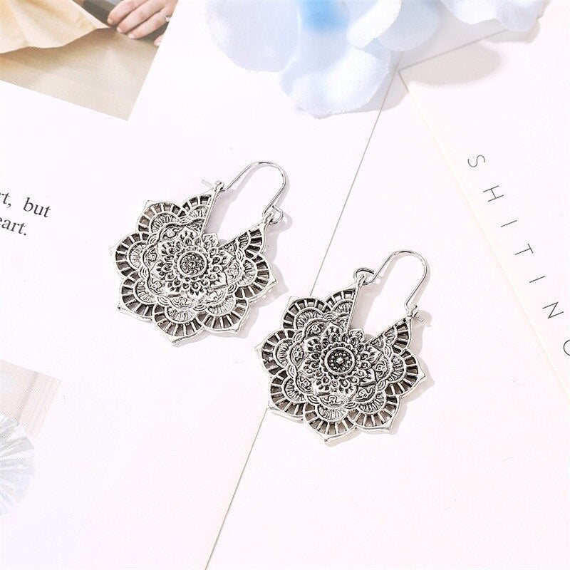 Chic Lotus Mandala Earrings - Infuse Your Look with Serenity and Style