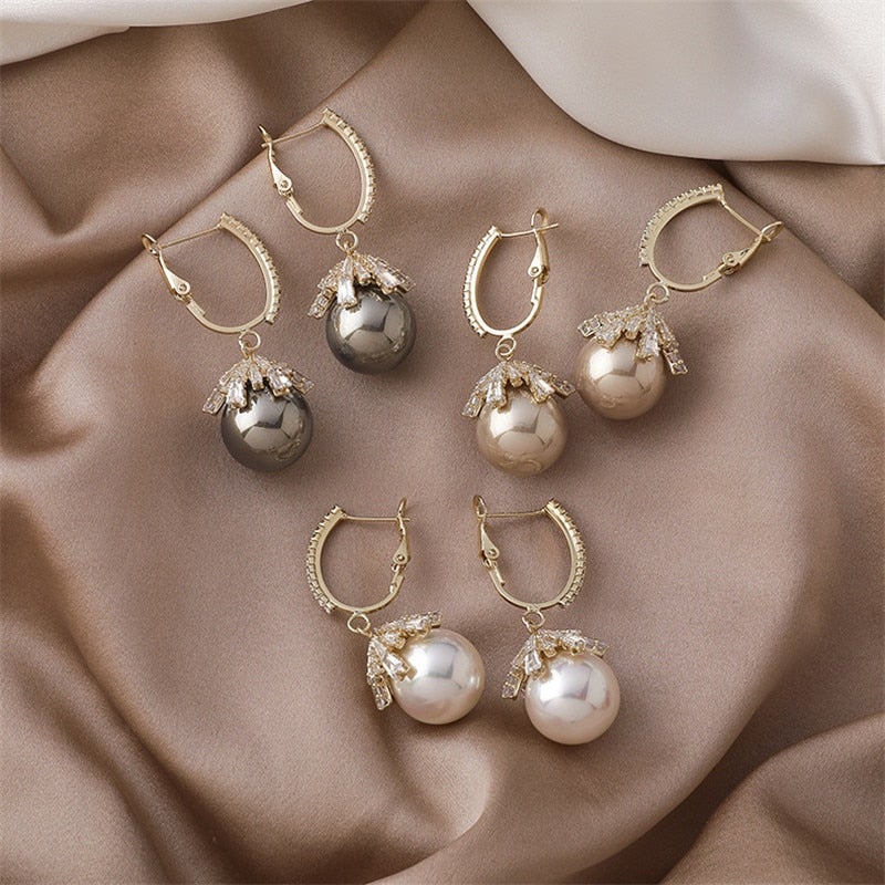 Elegant Malia Pearl Earrings for a Timeless Look