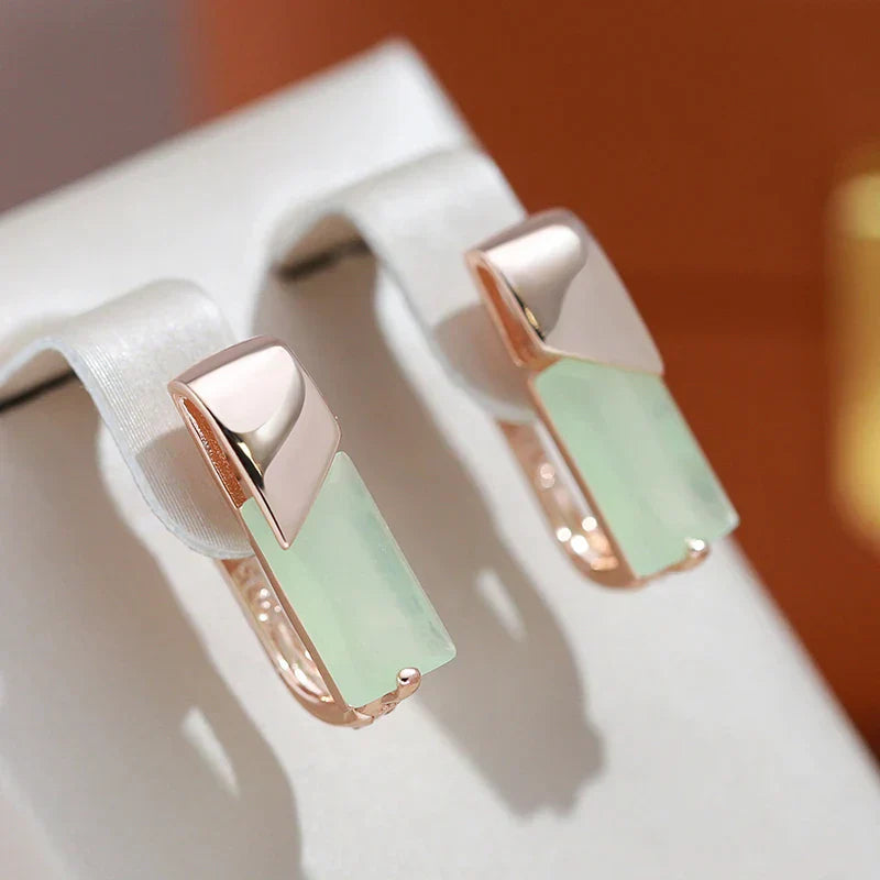 Chic Green Earrings to Elevate Your Elegance
