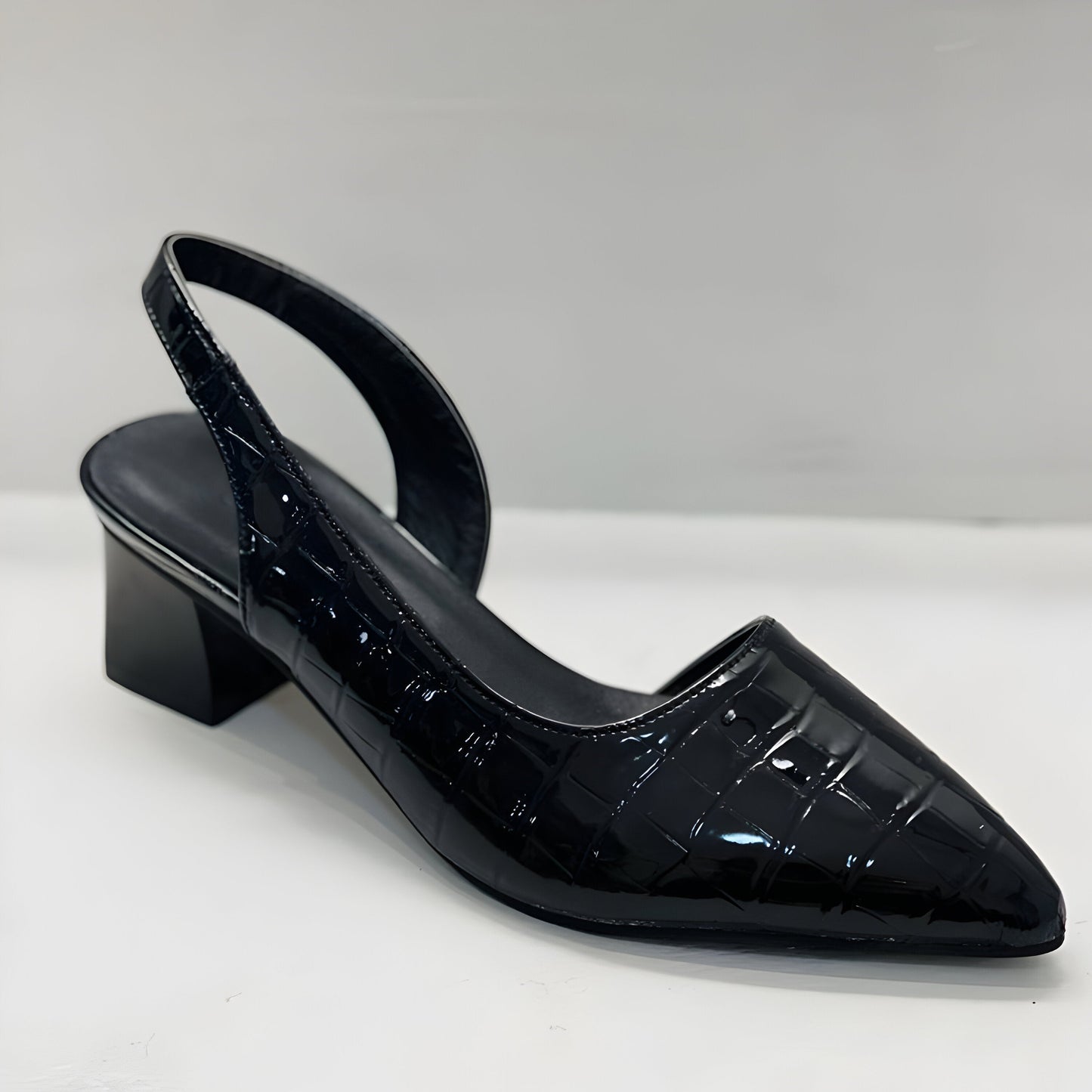 Experience Comfort with Rive™ – Comfortable Orthopedic Heels for Optimal Support