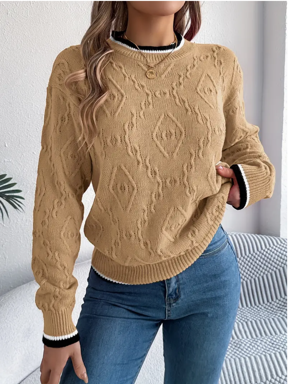 Elegant structured sweater – expressive style for confident looks