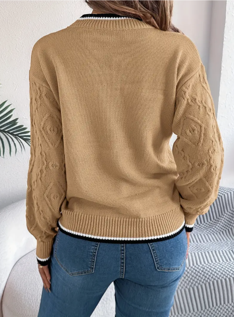 Elegant structured sweater – expressive style for confident looks