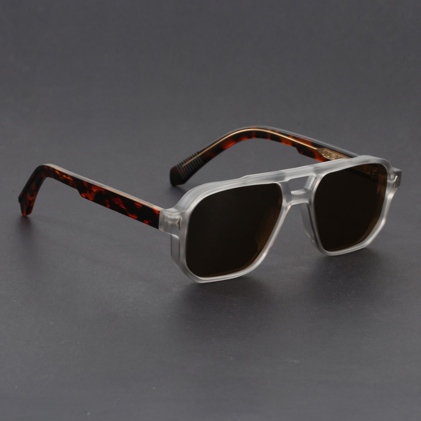 Victor Aviator Sunglasses