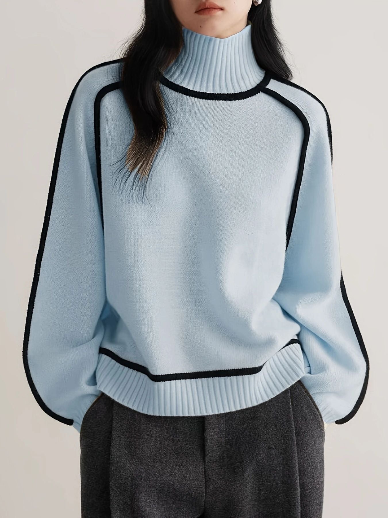 Stylish turtleneck sweater – Elegant look with contemporary confidence