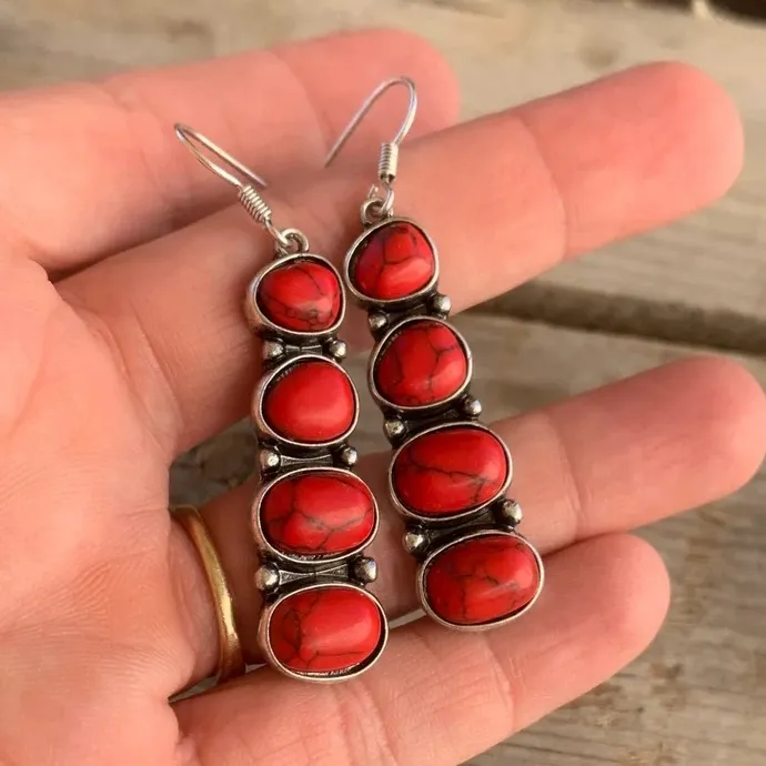 Chic Red Vintage Drop Earrings