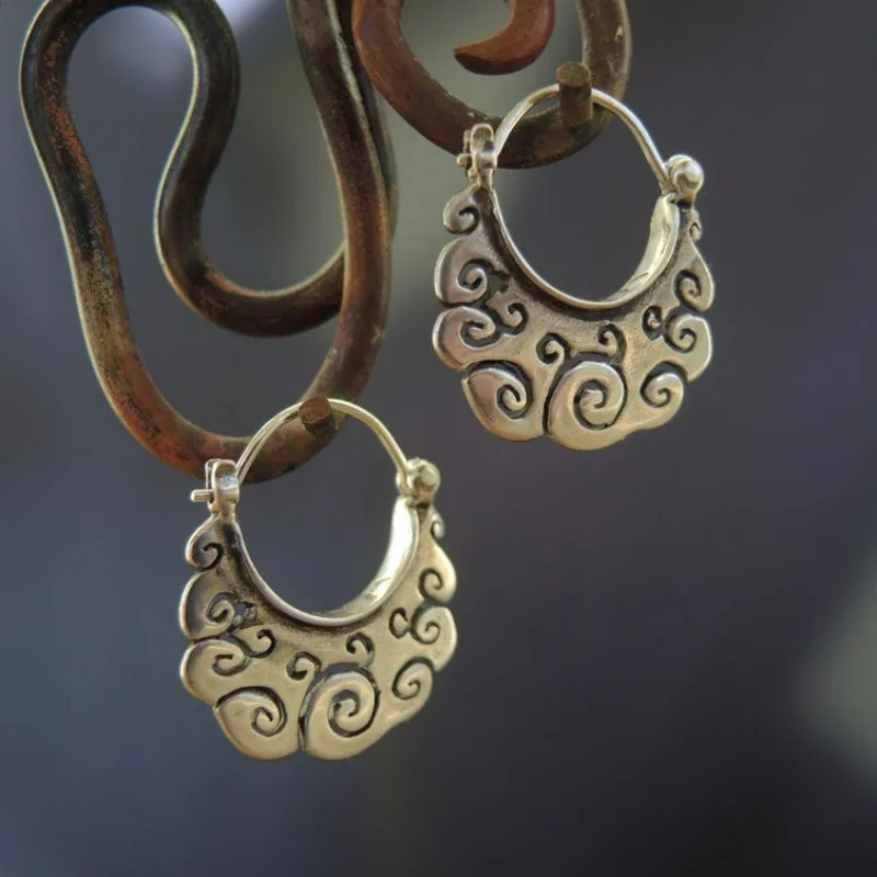 Exquisite Vintage Earrings with an Exotic Flair