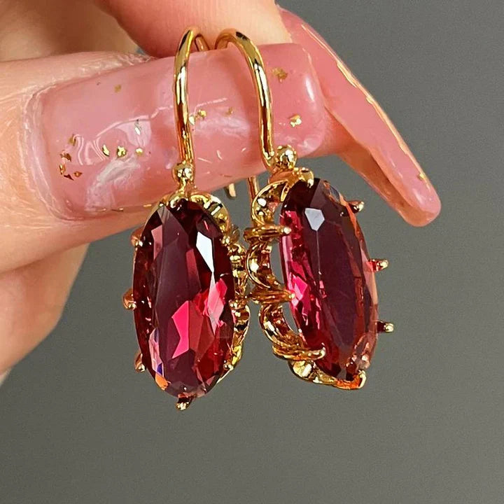 Chic Vintage Gold Red Earrings for a Touch of Elegance