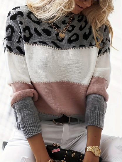 Stylish Leopard Print Sweater – Expression of Bold Confidence and Elegant Style