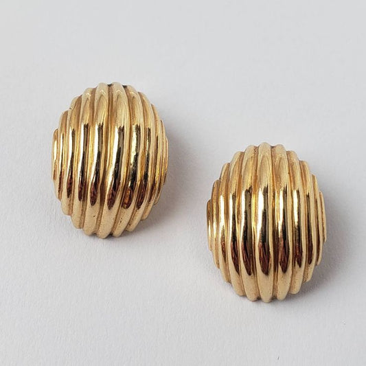 Elegant Vintage Gold Earrings with Artistic Embossed Design