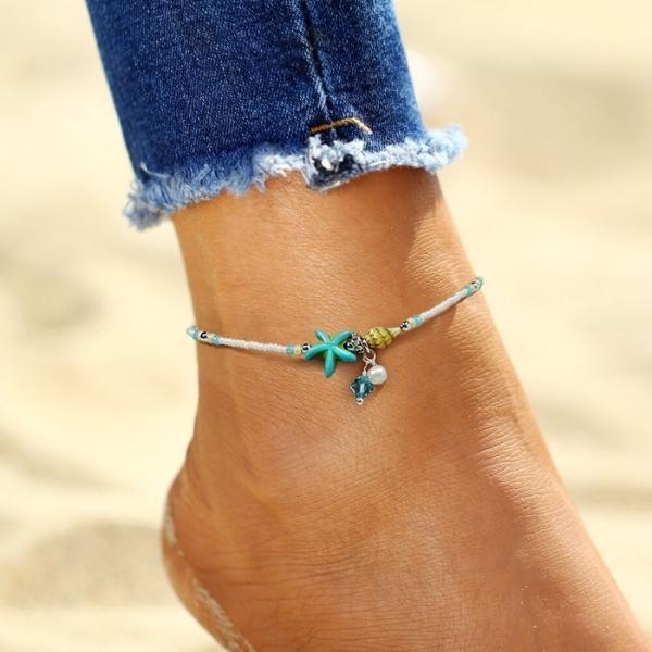 Elegant ankle bracelet and bracelet with star and shell motifs, decorated with fine natural stones