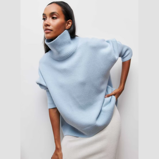 Short-sleeve turtleneck sweater – stylish freshness with a modern touch