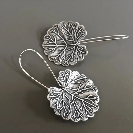 Stunning Silver Leaf Earrings for a Dazzling Elegance