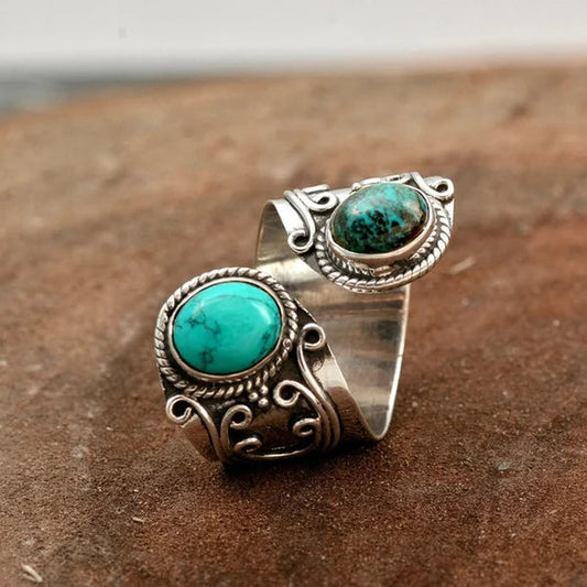 Adjustable ring with elegant double turquoise setting