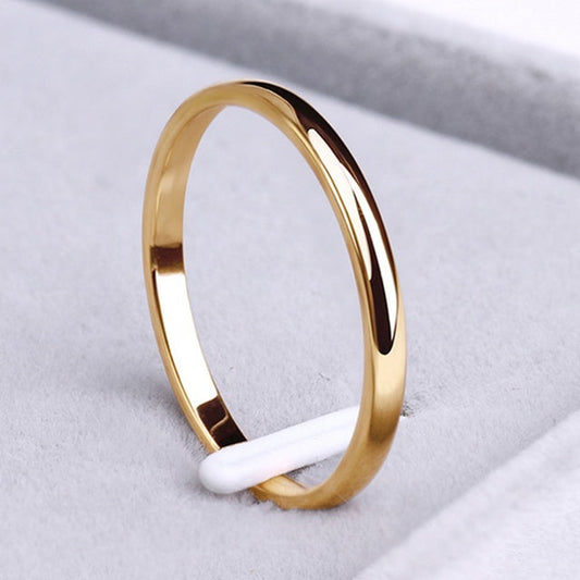 Elegant gold-silver ring for any occasion