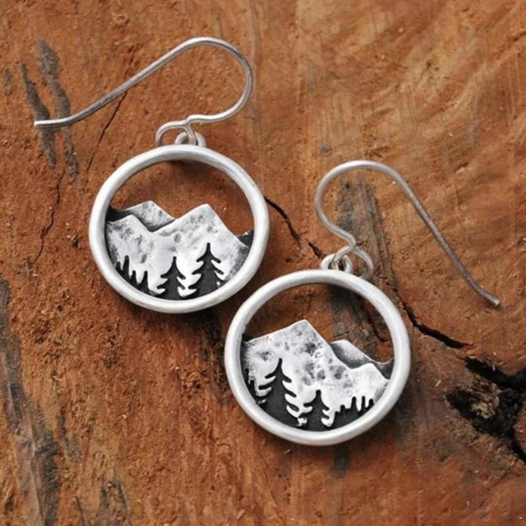 Chic Bohemian Silver Mountain-Design Earrings