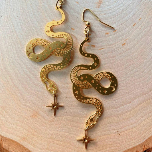 Stunning Gold Earrings Featuring a Dazzling Star Snake Pendant