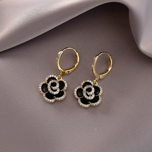 Stunning Lotus-Inspired Black Earrings for a Chic Look