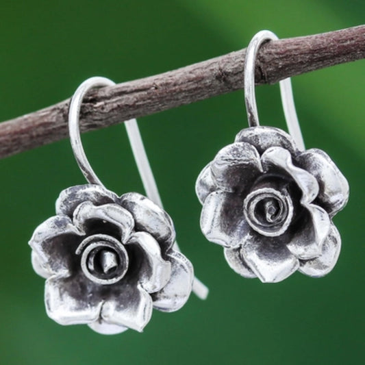 Chic Vintage-Inspired Silver Floral Earrings