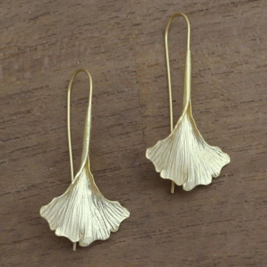 Chic Vintage Gold-Plated Petal Earrings for a Timeless Look