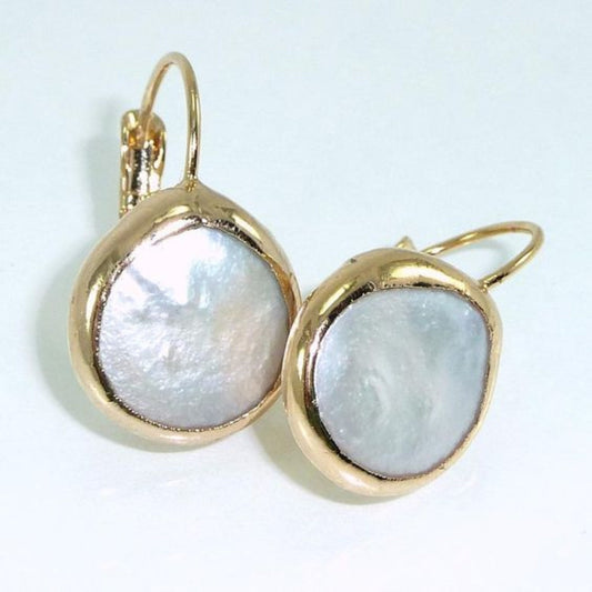 Chic Vintage Golden Earrings Adorned with Stunning White Stones