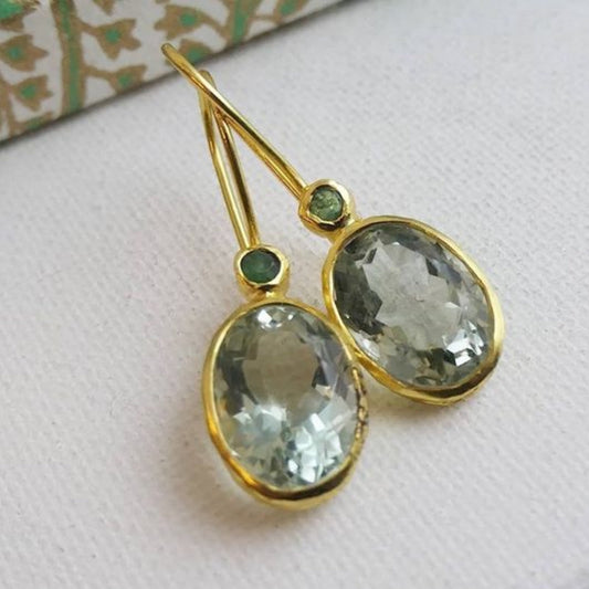 Elegant Retro Olive Glass and Gold Earrings