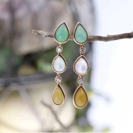 Charming Vintage Earrings Featuring Dazzling Natural Pendant Stones