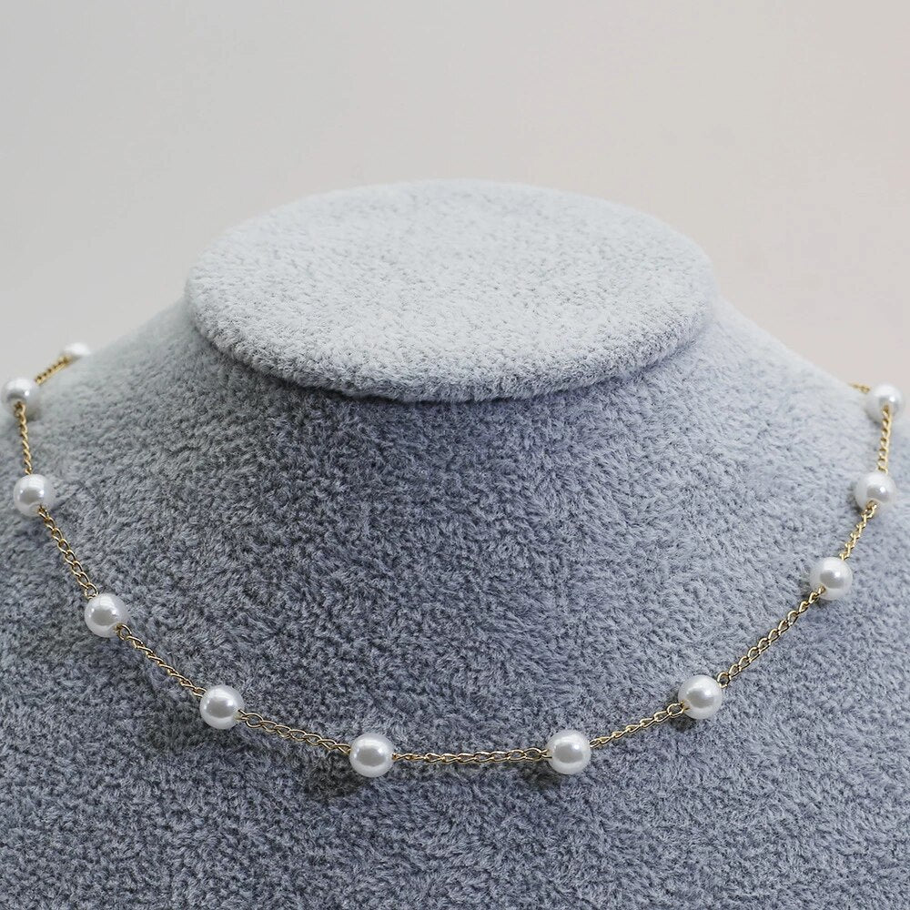 Elegant Golden Pearl Necklace