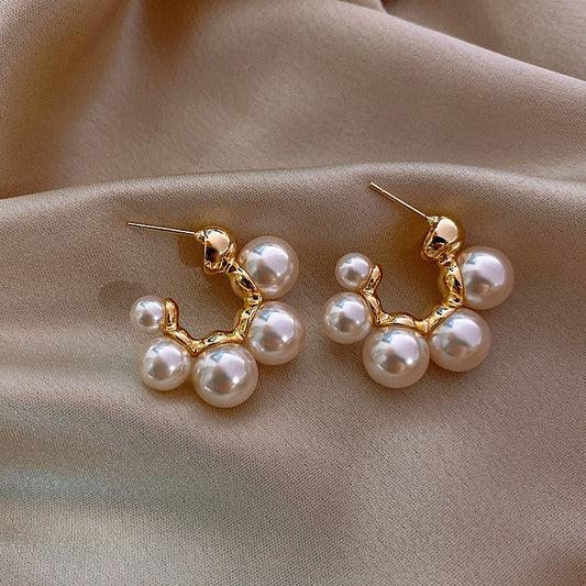 Graceful pearl earrings for timeless elegance