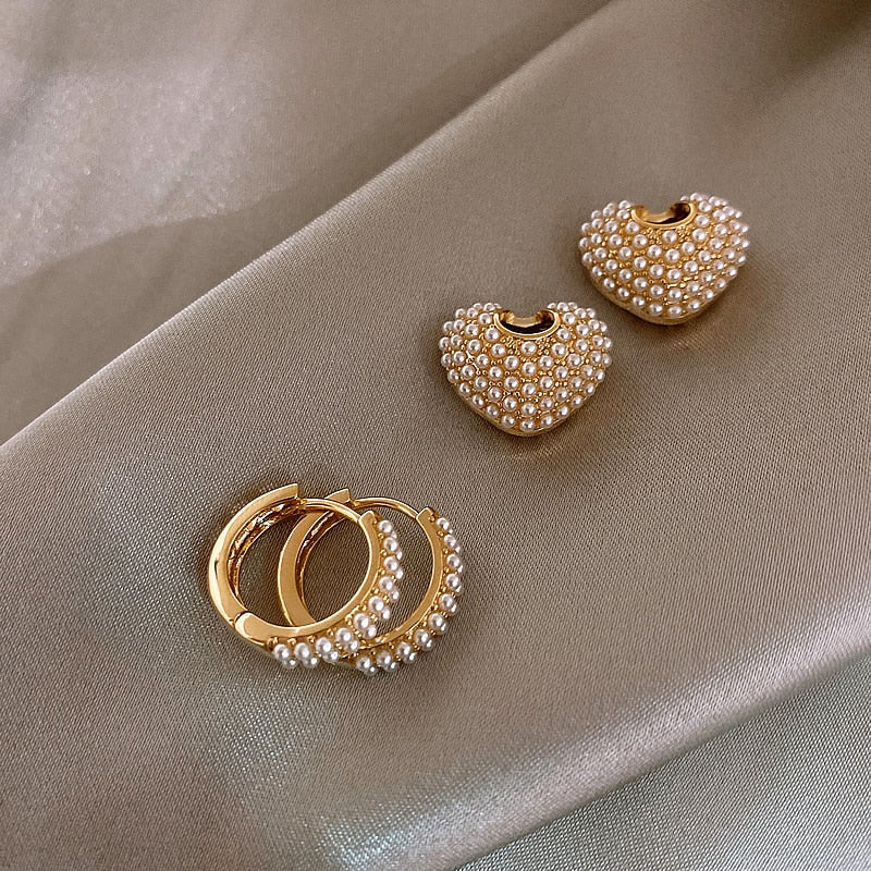 Elegant Gold Pearl Heart Earrings