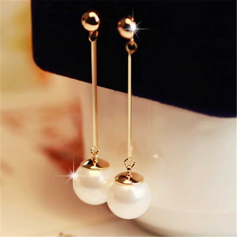 Gorgeous Swinging Earrings Adorned with Luxurious Hand-Picked Pearls