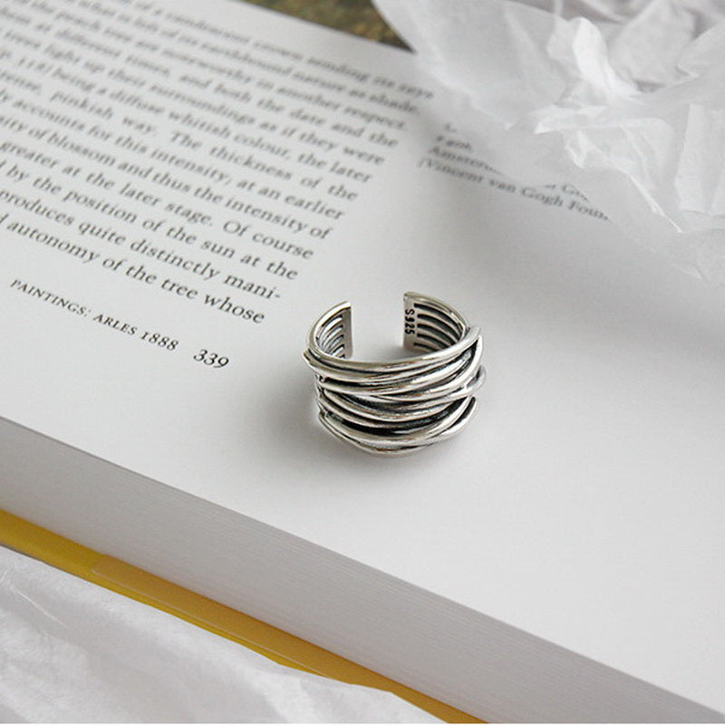 Elegant adjustable ring made of 925 sterling silver in beautiful layers