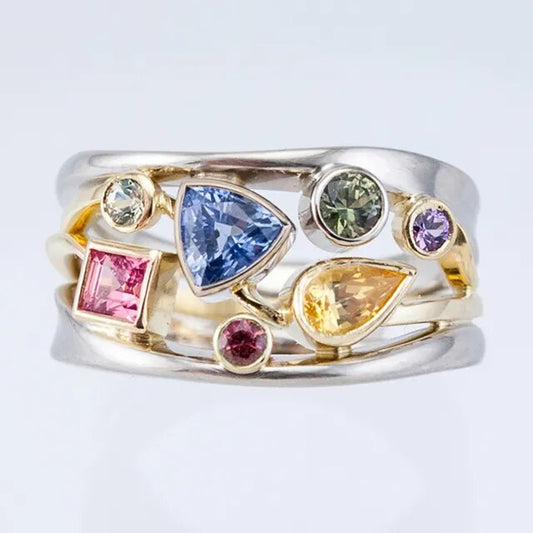 Elegant Vintage Ring with Multicolored Stone Crystals