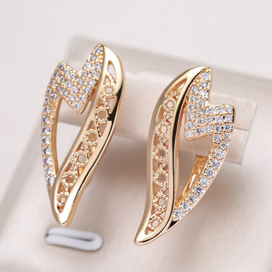 Elegant Vintage-Style Golden Earrings Adorned with Dazzling Zirconia Stones