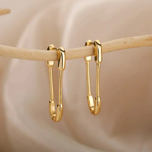 Chic Gold Minimalist Clip-On Earrings for Effortless Style