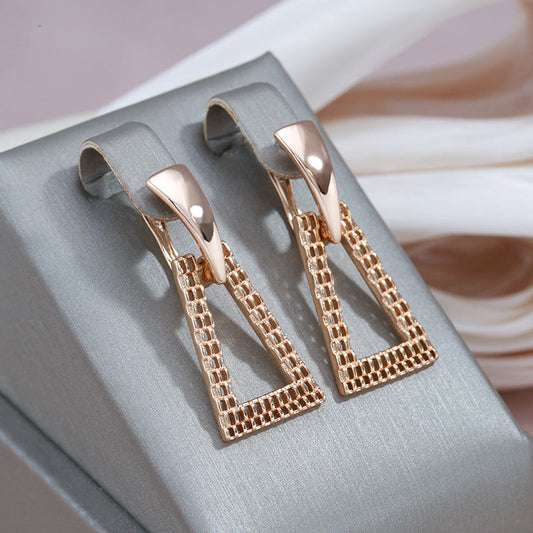 Stunning Geometric Earrings Adorned with Dazzling Zirconia in Luxurious Gold