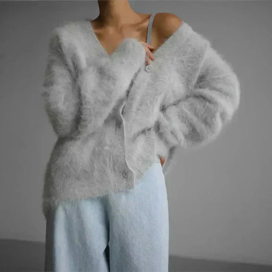 Elegant Button-Up Cardigan – Feathery Lightness for Stylish Comfort Moments