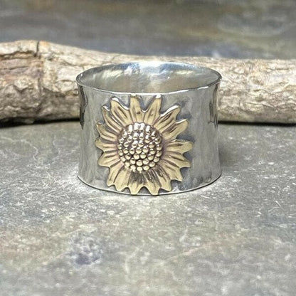 Elegant Golden Sunflower Wide Band Ring for a Touch of Luxury