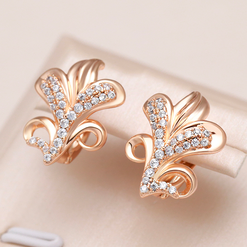 Stunning Golden Zircon Earrings for a Touch of Elegance