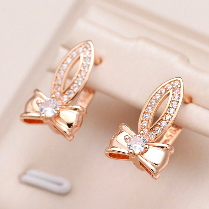 Chic Golden Bow Earrings for a Dazzling Touch of Elegance