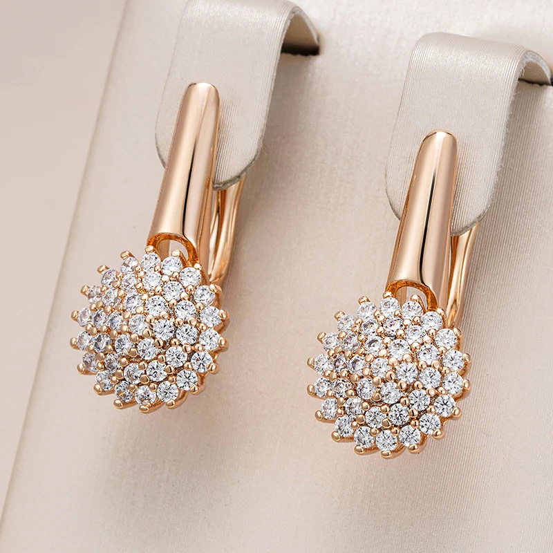 Elegant Gold Earrings with Stunning Zirconium Floral Design