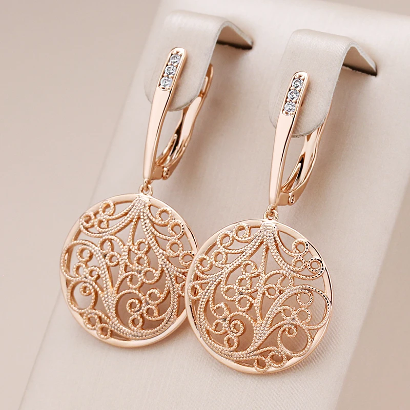 Stunning Golden Mandala Earrings with a Chic Circular Design