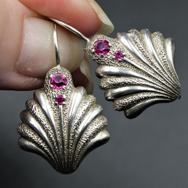 Charming Vintage Shell Earrings Adorned with Dazzling Purple Crystals