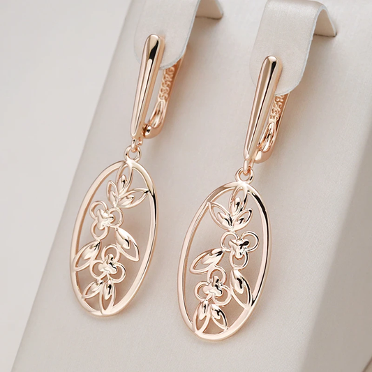 Chic Gold Round Earrings for an Elegant Flair