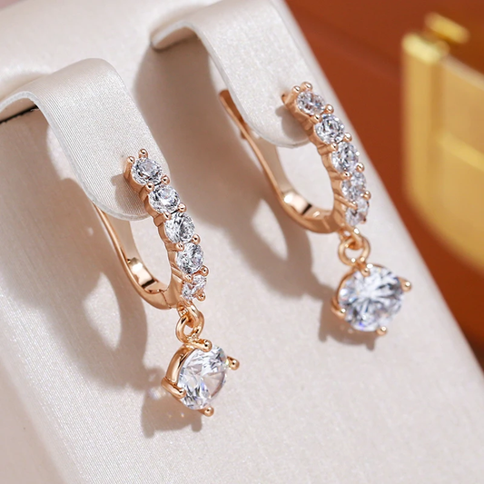 Stunning White Crystal Earrings for a Touch of Elegance