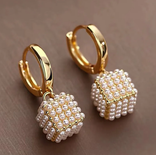 Stylish earrings with elegant cubic pearls